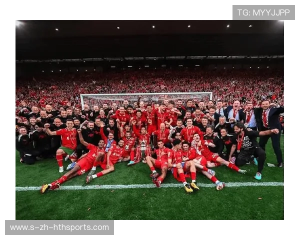 利物浦阿诺德弧线传中险些直接入网,惊艳全场的足球艺术 利物浦阿诺德弧线传中险些直接入网,惊艳全场的足球艺术